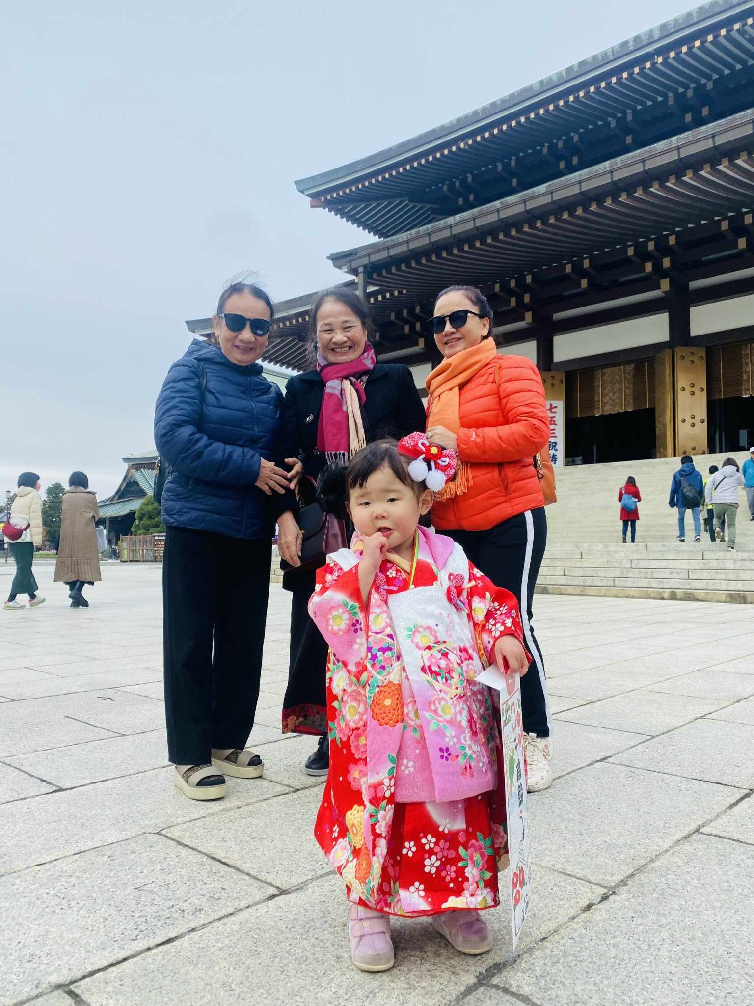 Ảnh đoàn Nhật Bản