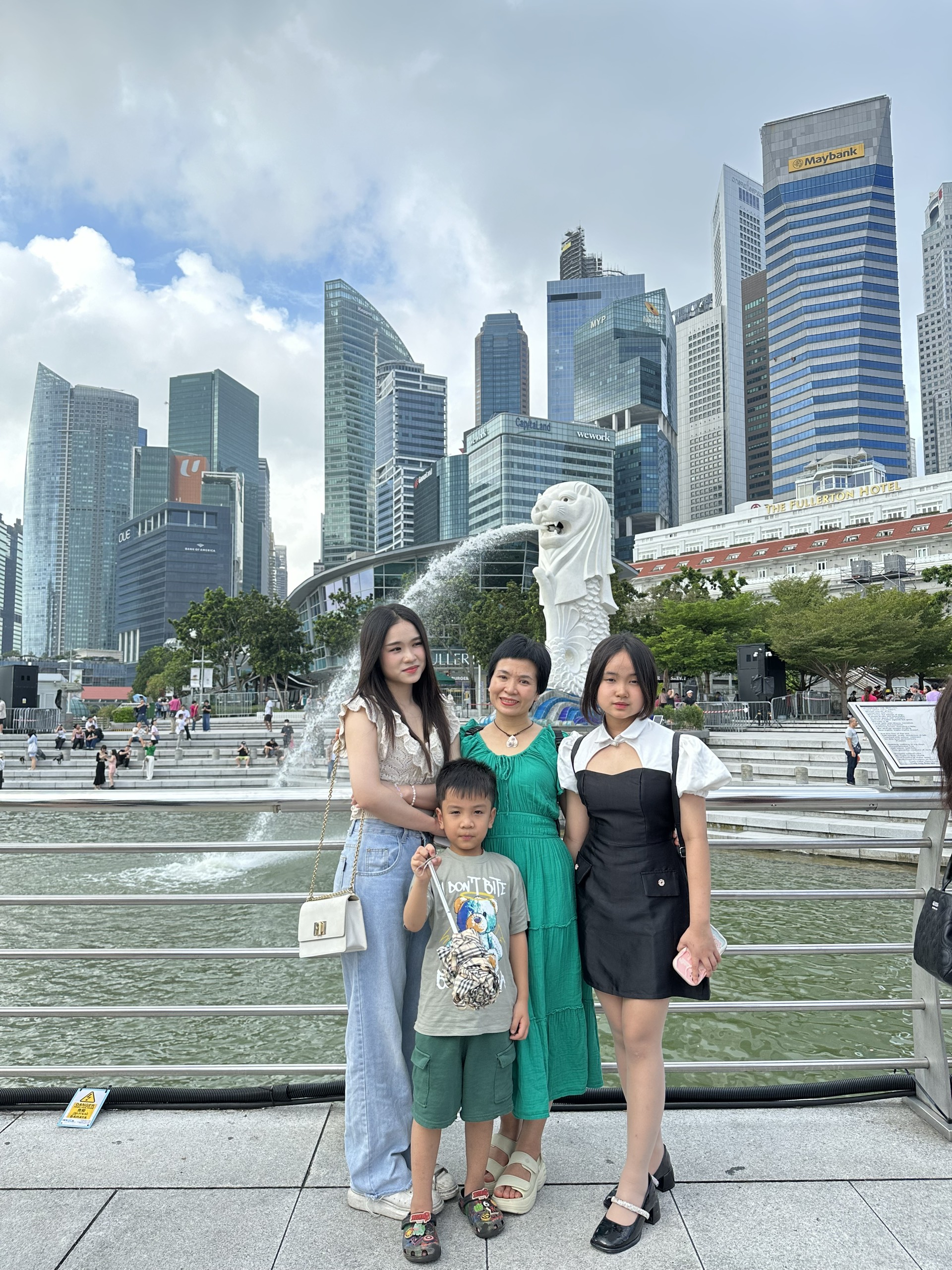 Ảnh Đoàn Singapore